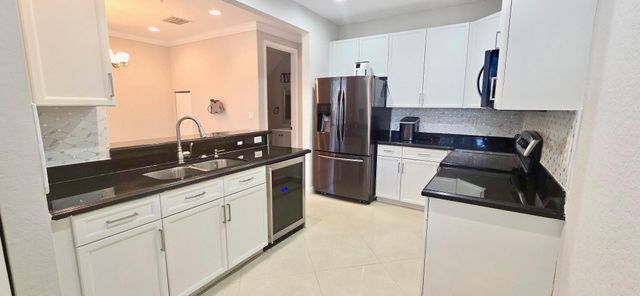 2851 W Prospect Road 1102, Tamarac, FL 33309