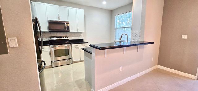 2851 W Prospect Road 1102, Tamarac, FL 33309