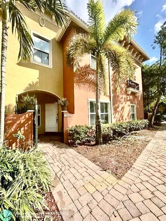 2851 W Prospect Road 1102, Tamarac, FL 33309