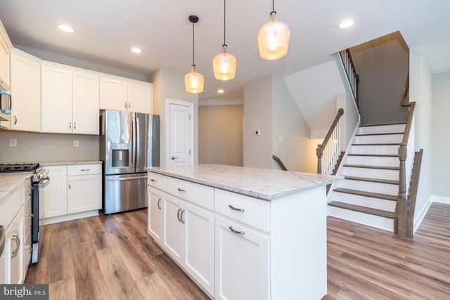 101 WOODWINDS DR, Collegeville, PA 19426