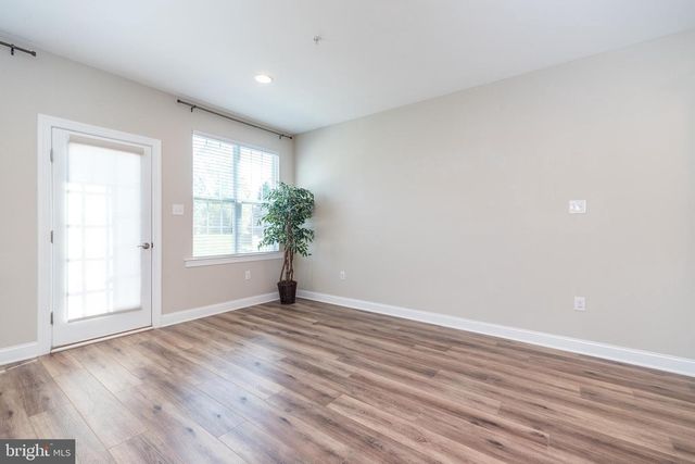 101 WOODWINDS DR, Collegeville, PA 19426