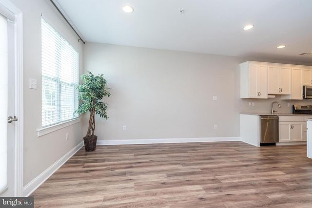 101 WOODWINDS DR, Collegeville, PA 19426