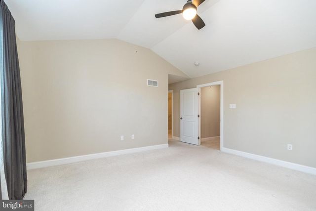 101 WOODWINDS DR, Collegeville, PA 19426