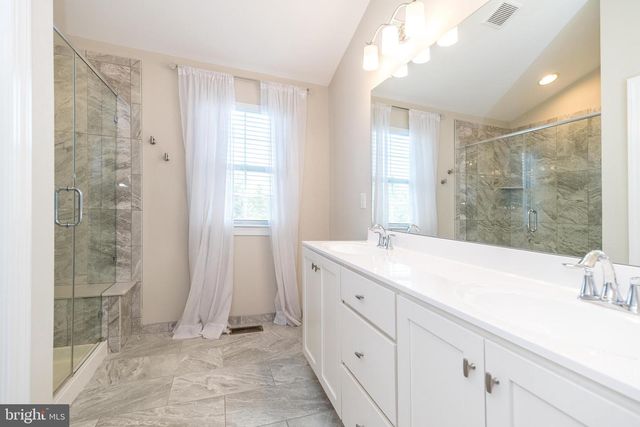 101 WOODWINDS DR, Collegeville, PA 19426