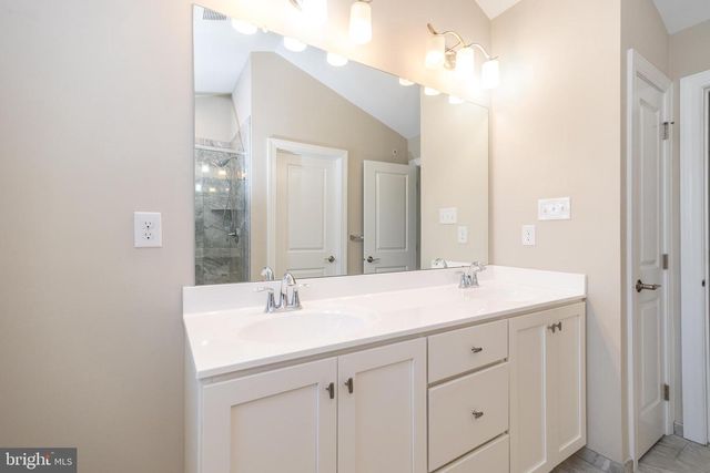 101 WOODWINDS DR, Collegeville, PA 19426
