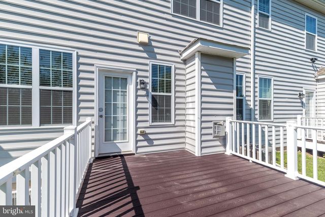101 WOODWINDS DR, Collegeville, PA 19426