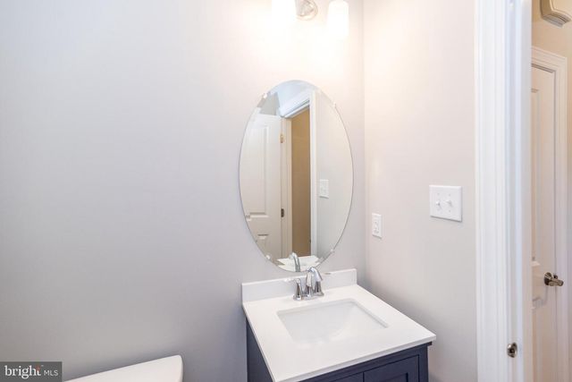 101 WOODWINDS DR, Collegeville, PA 19426