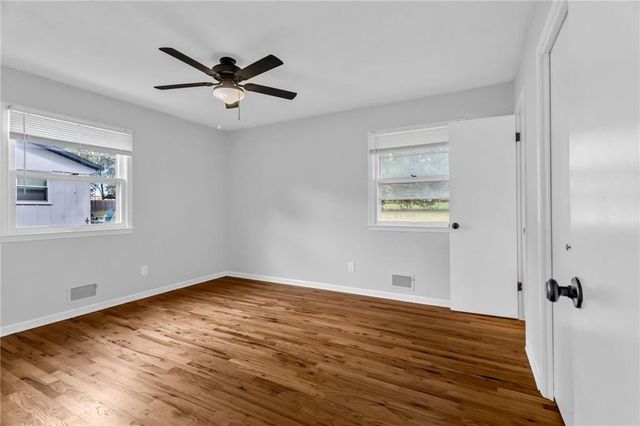 109 SW PINNELL Drive, Lee's Summit, MO 64081