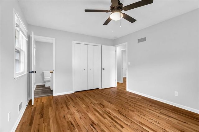 109 SW PINNELL Drive, Lee's Summit, MO 64081