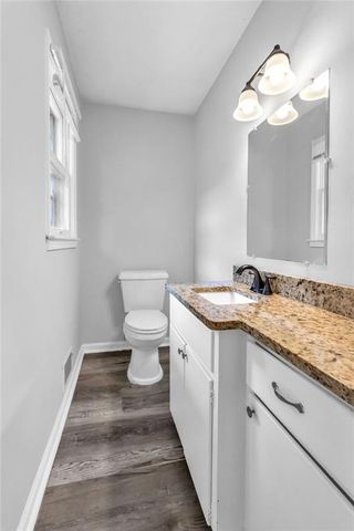 109 SW PINNELL Drive, Lee's Summit, MO 64081