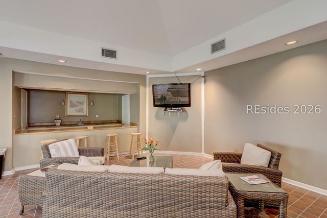 45 Folly Field Rd Apt 12D, Hilton Head Island, SC 29928