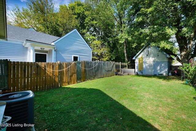 613 E Hill St, Louisville, KY 40217