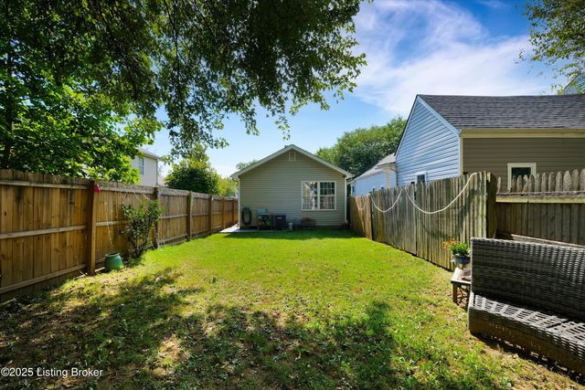 613 E Hill St, Louisville, KY 40217