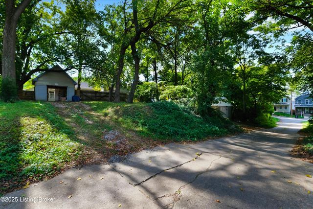 613 E Hill St, Louisville, KY 40217