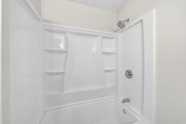 2301 Carywood Dr, Bryant, AR 72022