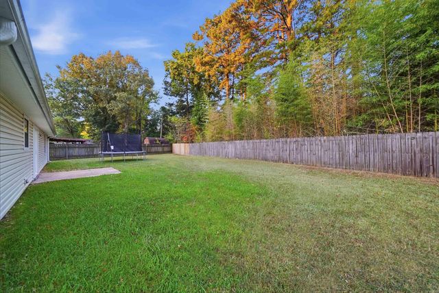 2301 Carywood Dr, Bryant, AR 72022