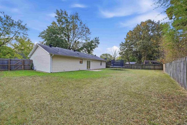 2301 Carywood Dr, Bryant, AR 72022