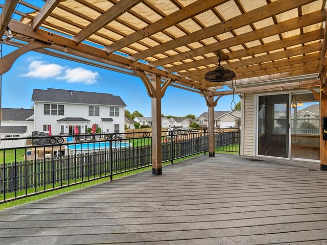 4315 Snowgoose Drive, Marion, IA 52302