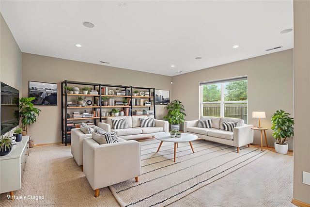 4315 Snowgoose Drive, Marion, IA 52302