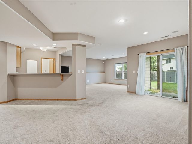 4315 Snowgoose Drive, Marion, IA 52302