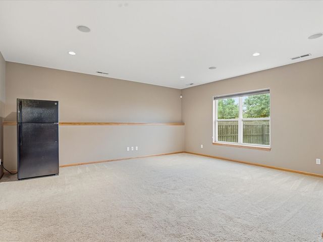 4315 Snowgoose Drive, Marion, IA 52302