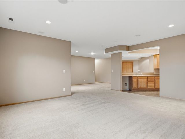 4315 Snowgoose Drive, Marion, IA 52302