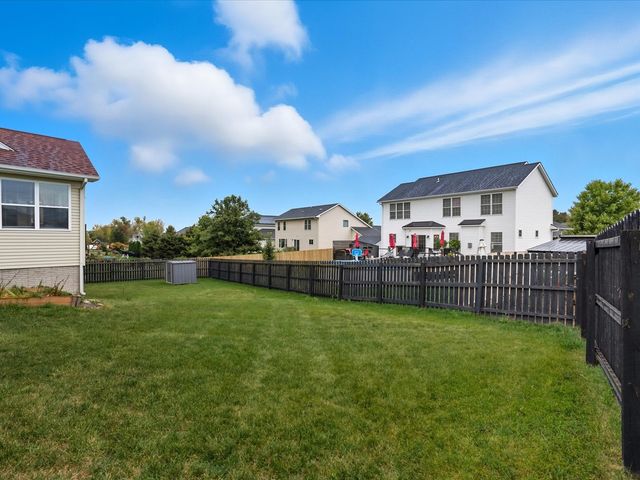 4315 Snowgoose Drive, Marion, IA 52302