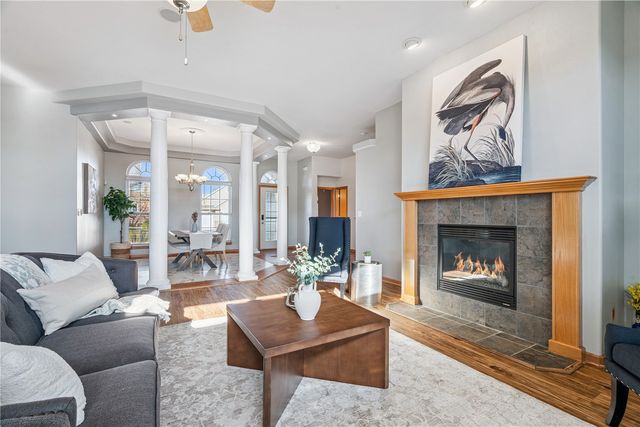 4315 Snowgoose Drive, Marion, IA 52302