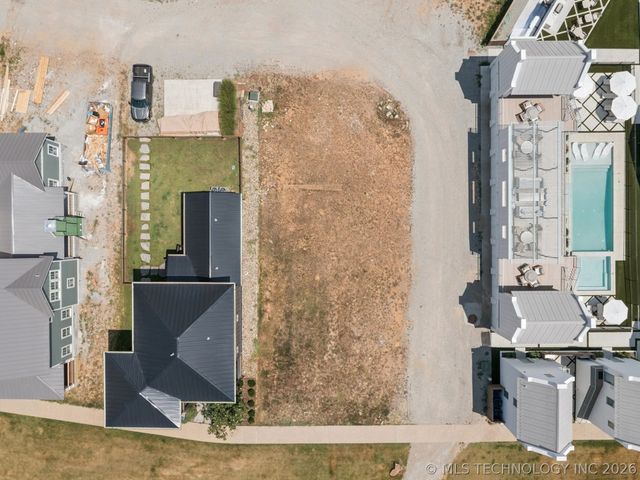 39 Lower Greenway, Carlton Landing, OK 74432