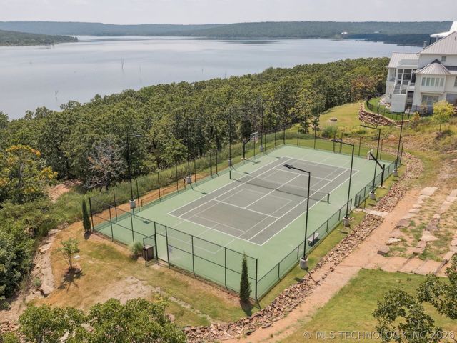 39 Lower Greenway, Carlton Landing, OK 74432