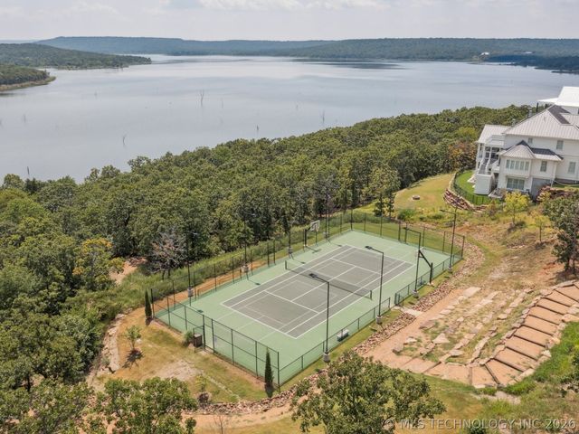 39 Lower Greenway, Carlton Landing, OK 74432