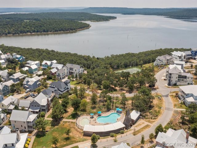 39 Lower Greenway, Carlton Landing, OK 74432