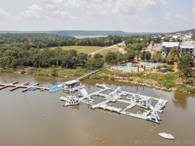 39 Lower Greenway, Carlton Landing, OK 74432