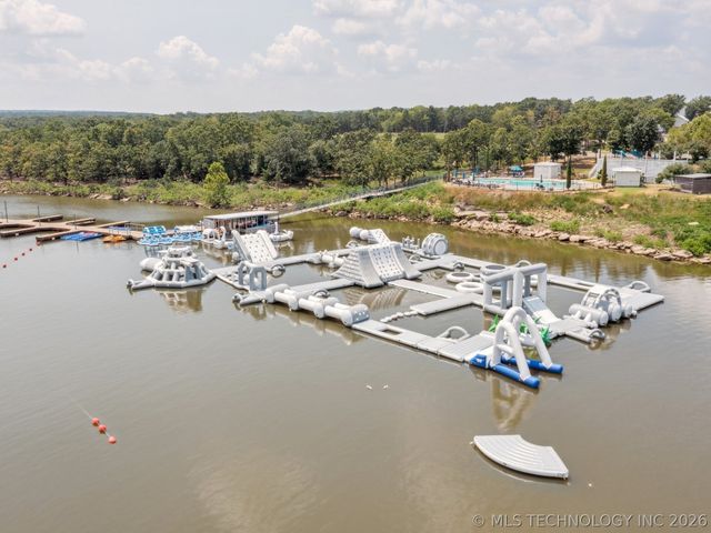 39 Lower Greenway, Carlton Landing, OK 74432