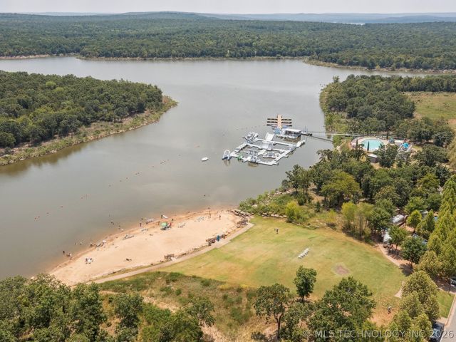 39 Lower Greenway, Carlton Landing, OK 74432