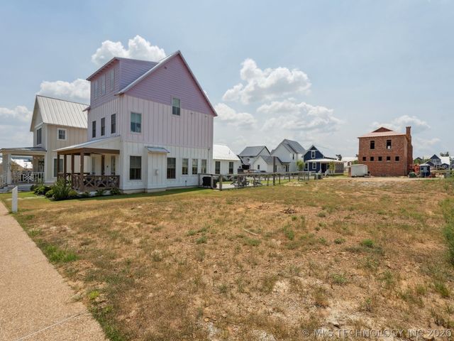 39 Lower Greenway, Carlton Landing, OK 74432