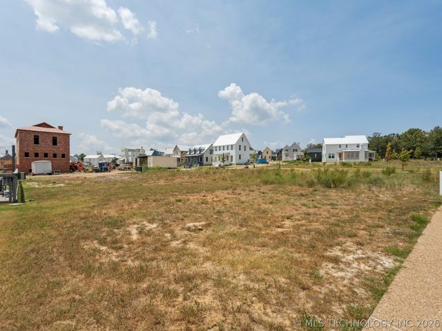 39 Lower Greenway, Carlton Landing, OK 74432