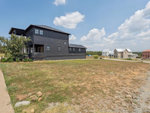 39 Lower Greenway, Carlton Landing, OK 74432