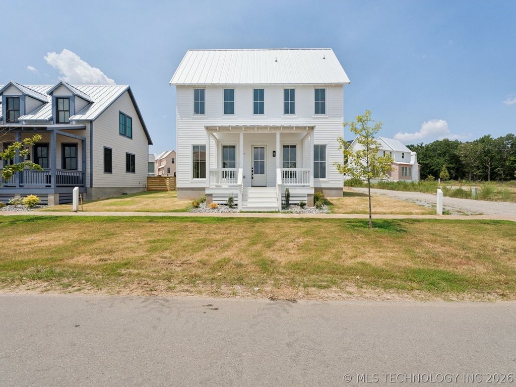 39 Lower Greenway, Carlton Landing, OK 74432