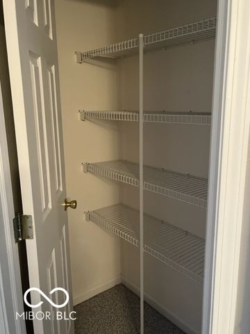 10225 Lothbury Circle, Fishers, IN 46037