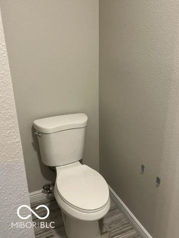 10225 Lothbury Circle, Fishers, IN 46037