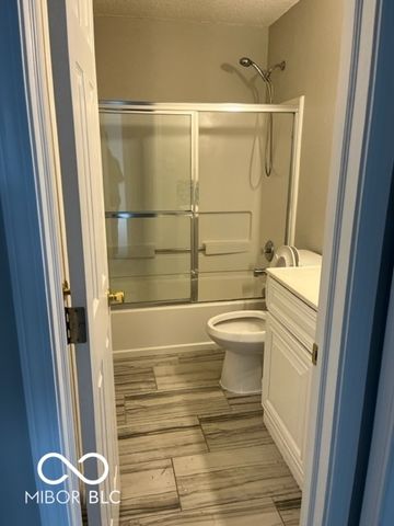 10225 Lothbury Circle, Fishers, IN 46037