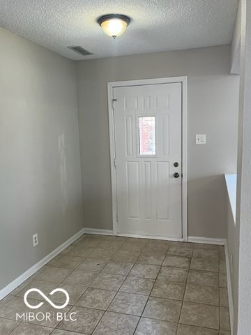 10225 Lothbury Circle, Fishers, IN 46037