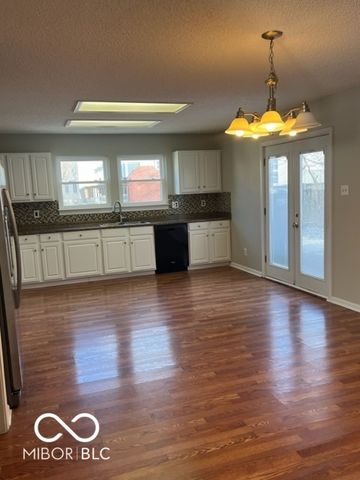 10225 Lothbury Circle, Fishers, IN 46037