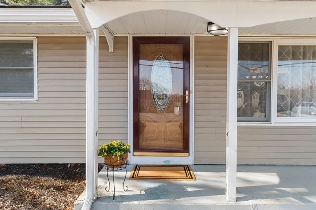 110 Russell St, Peabody, MA 01906