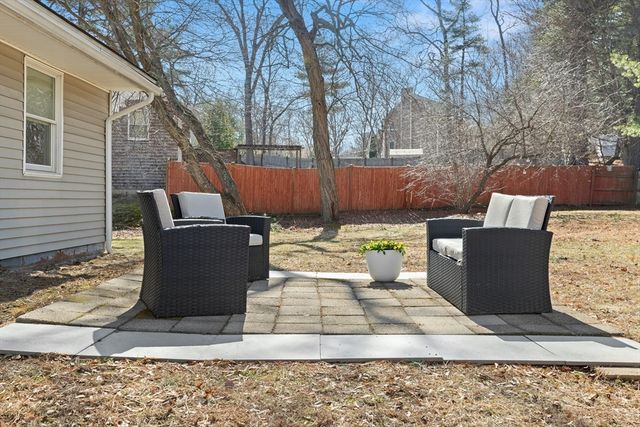 110 Russell St, Peabody, MA 01906