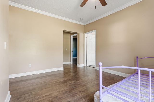 2825 Sweeping Pine Lane, Denver, NC 28037