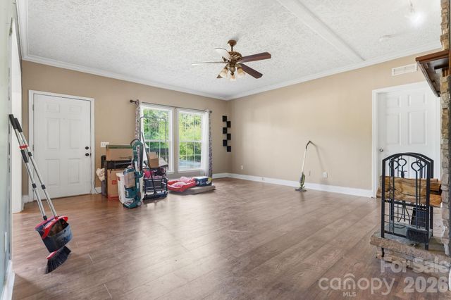 2825 Sweeping Pine Lane, Denver, NC 28037
