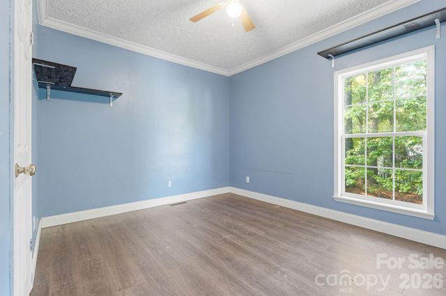 2825 Sweeping Pine Lane, Denver, NC 28037