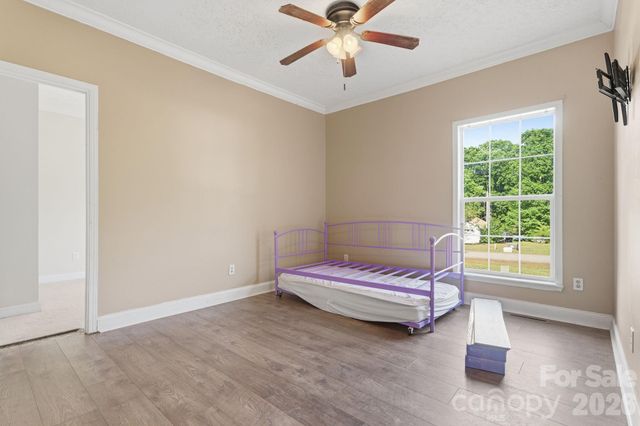 2825 Sweeping Pine Lane, Denver, NC 28037